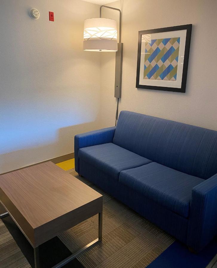 Holiday Inn Express & Suites Columbia-I-26 @ Harbison Blvd By Ihg Extérieur photo