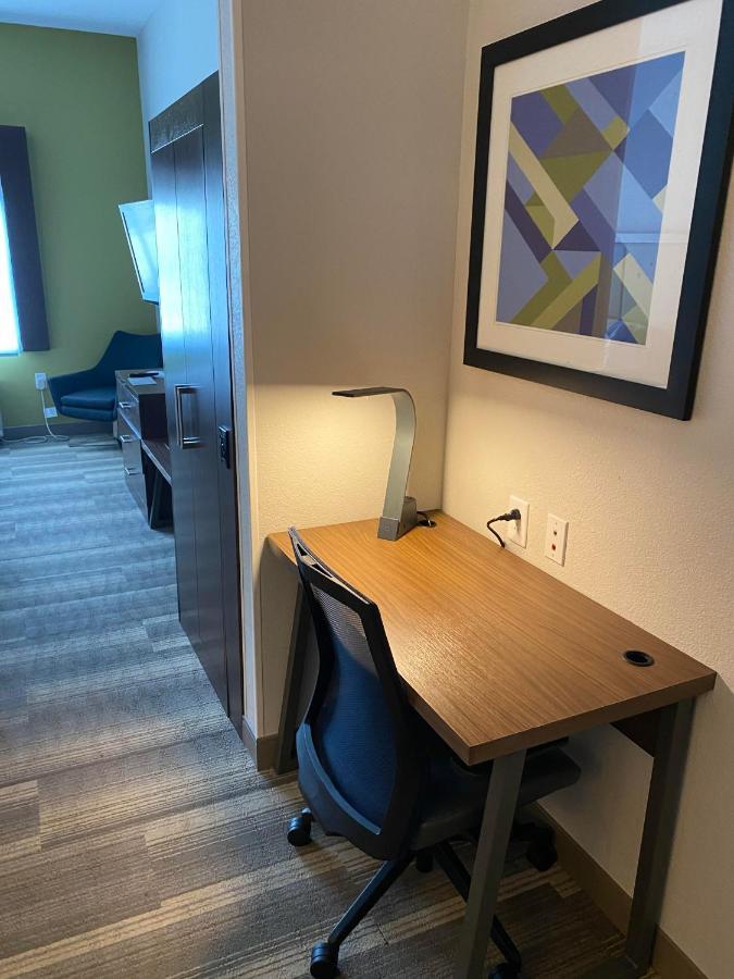 Holiday Inn Express & Suites Columbia-I-26 @ Harbison Blvd By Ihg Extérieur photo